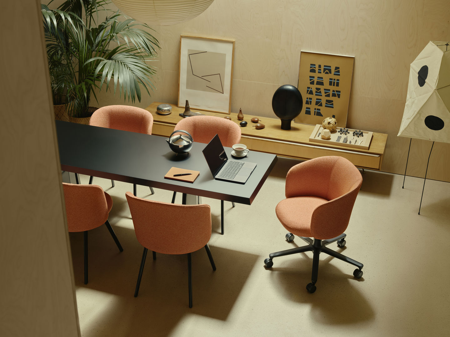 vitra-konferenz-besucherstuhle-2