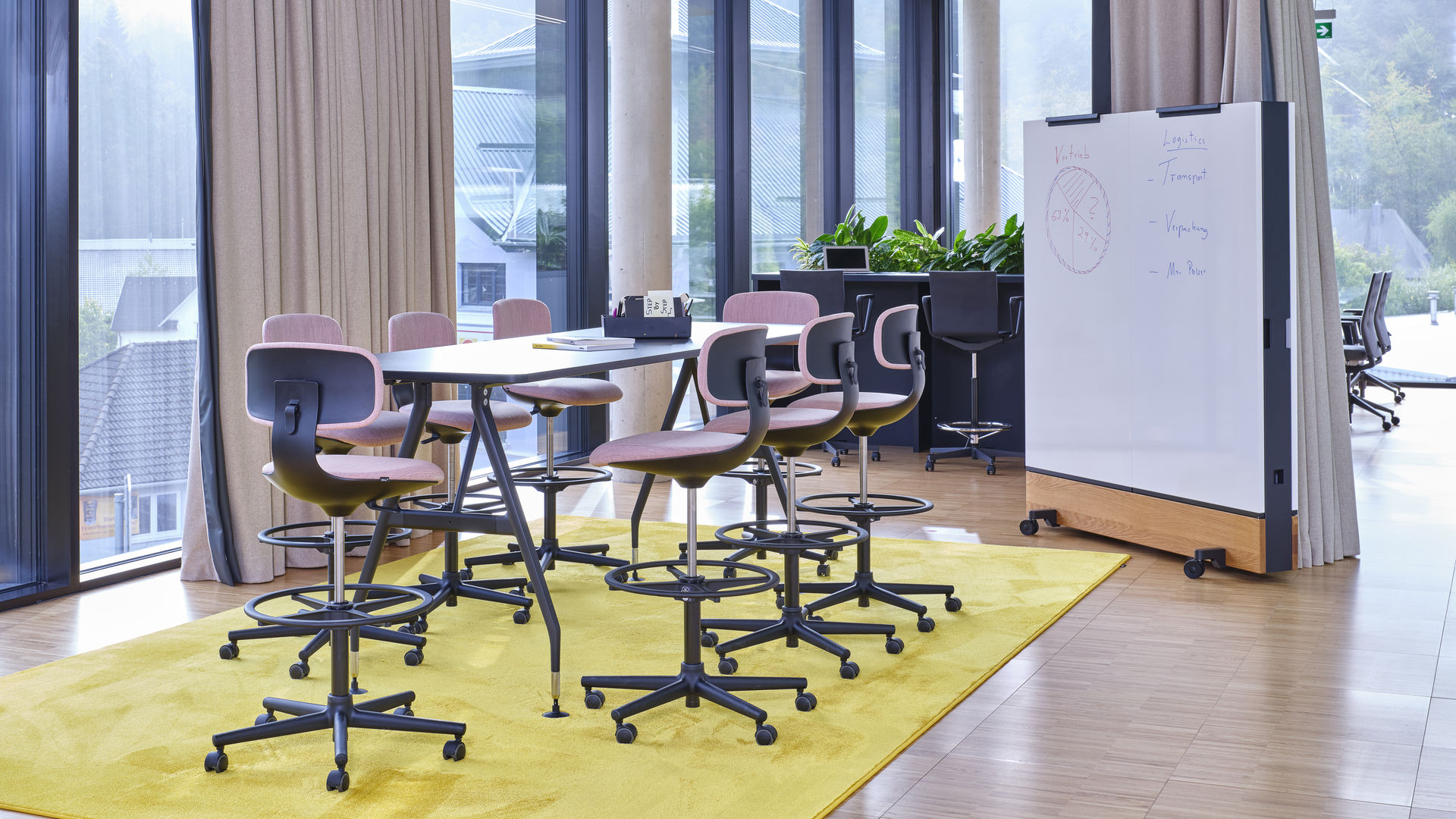 vitra-dancing-wall-header-3